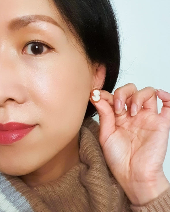 Pierced Earrings - La Dame de Shalott
