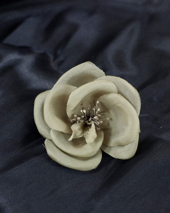 Silk Brooch - Begonia