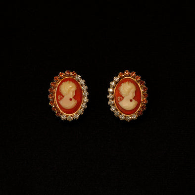 Clip Earrings - Portrait d'une dame