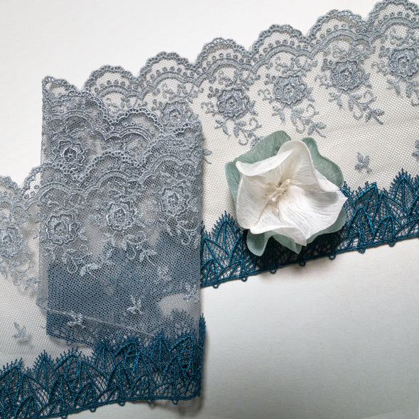 French Lace and Brooch Set (Blue)