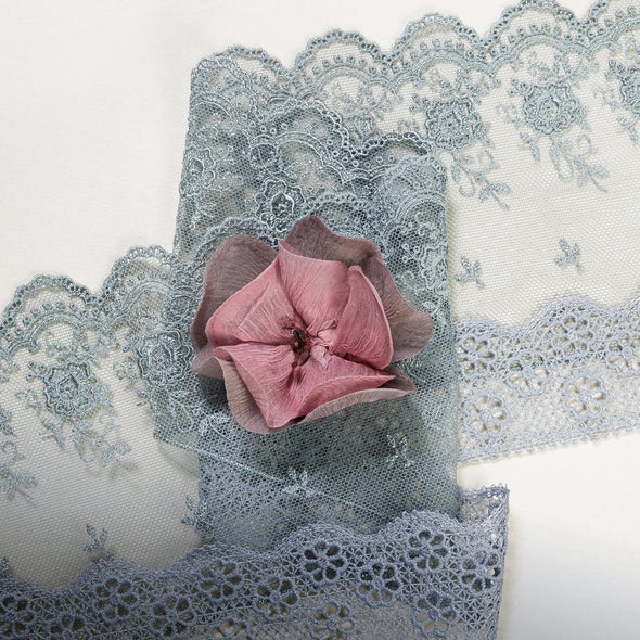 French Lace and Brooch Set (Grey)